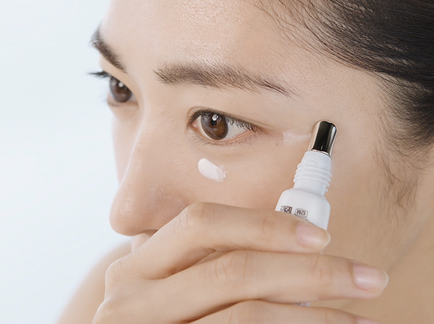 How To: Eye Serum with Applicator